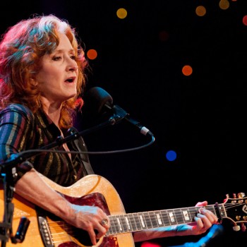Bonnie Raitt on ACL 38