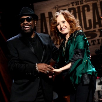 NASHVILLE, TN - SEPTEMBER 21: William Bell and Bonnie Raitt perform onstage at the Americana Honors & Awards 2016 at Ryman Auditorium on September 21, 2016 in Nashville, Tennessee. at Ryman Auditorium on September 21, 2016 in Nashville, Tennessee. (Photo by Terry Wyatt/Getty Images for Americana Music)