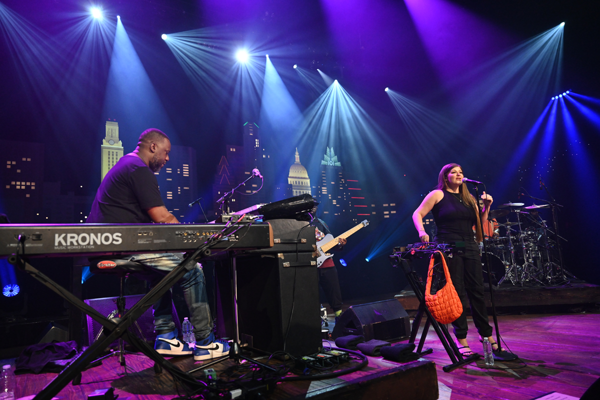 Robert Glasper with Special Guest yasiin bey