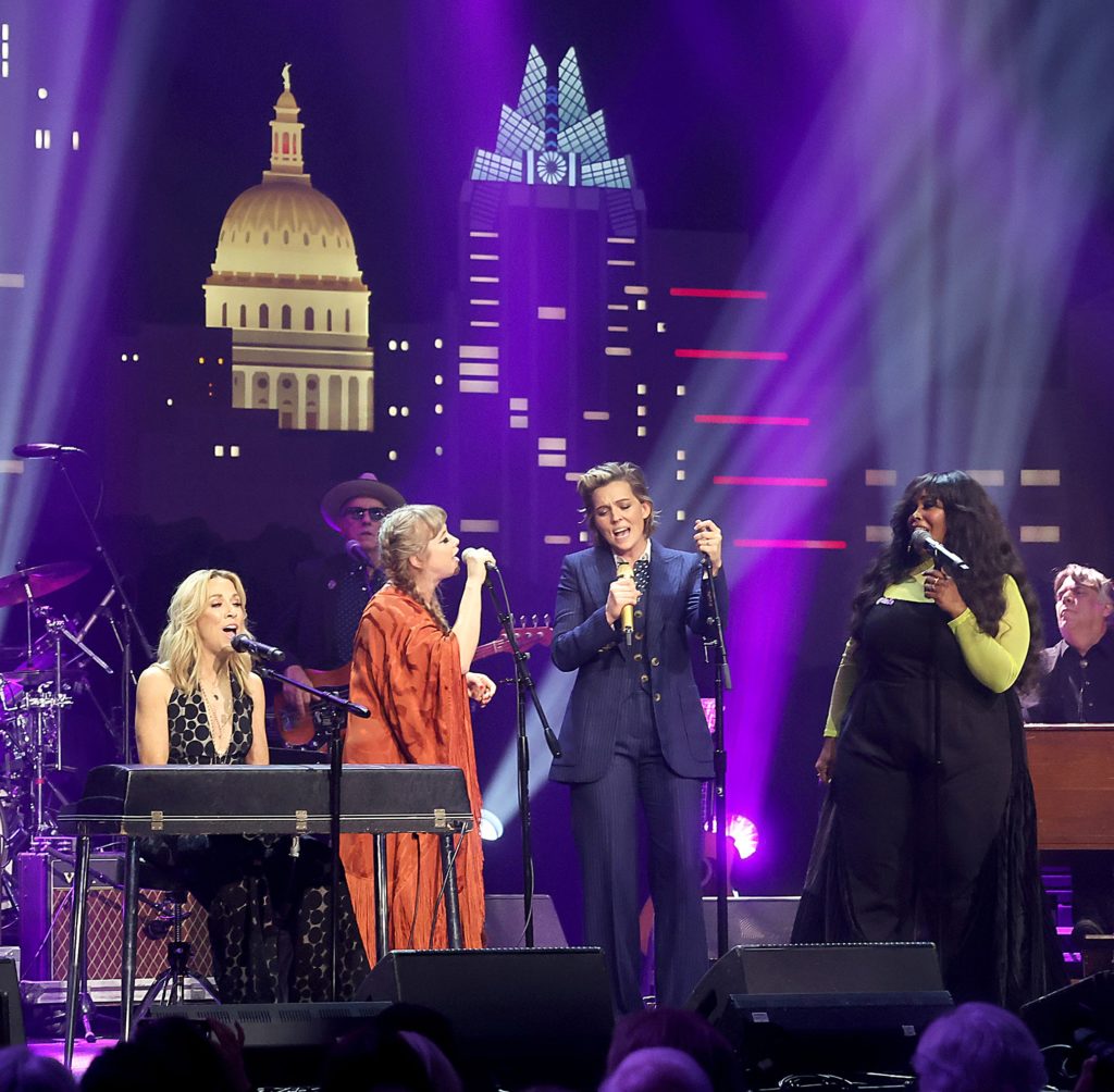 Mavericks mix new Spanish songs with old favorites in 'Austin City Limits'  taping