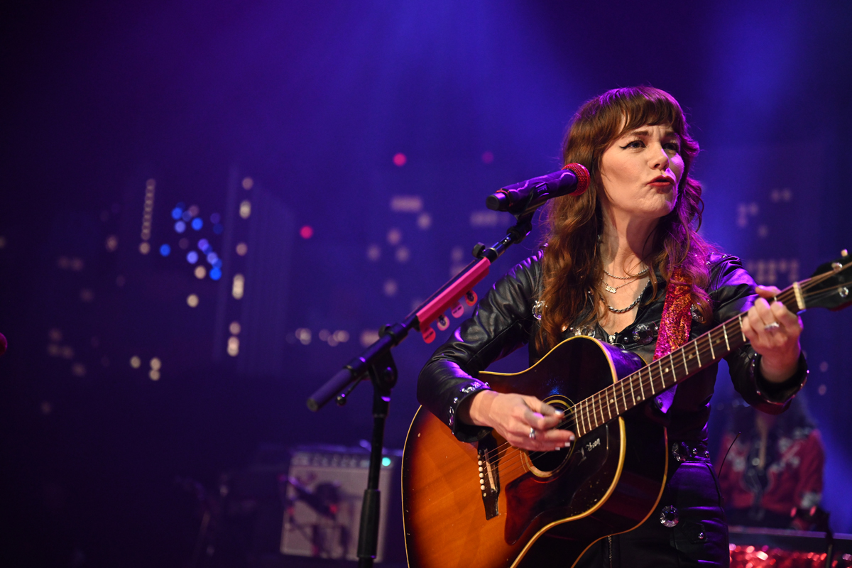 Episode premiere Jenny Lewis/MUNA Austin City Limits
