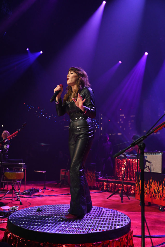 Austin City Limits, Jenny Lewis / MUNA, Season 49, Episode 4902