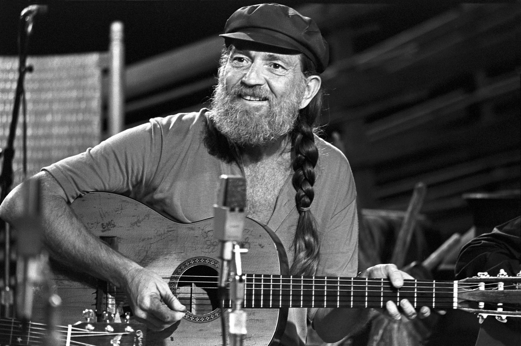 Happy 91st birthday to Willie Nelson - Austin City Limits